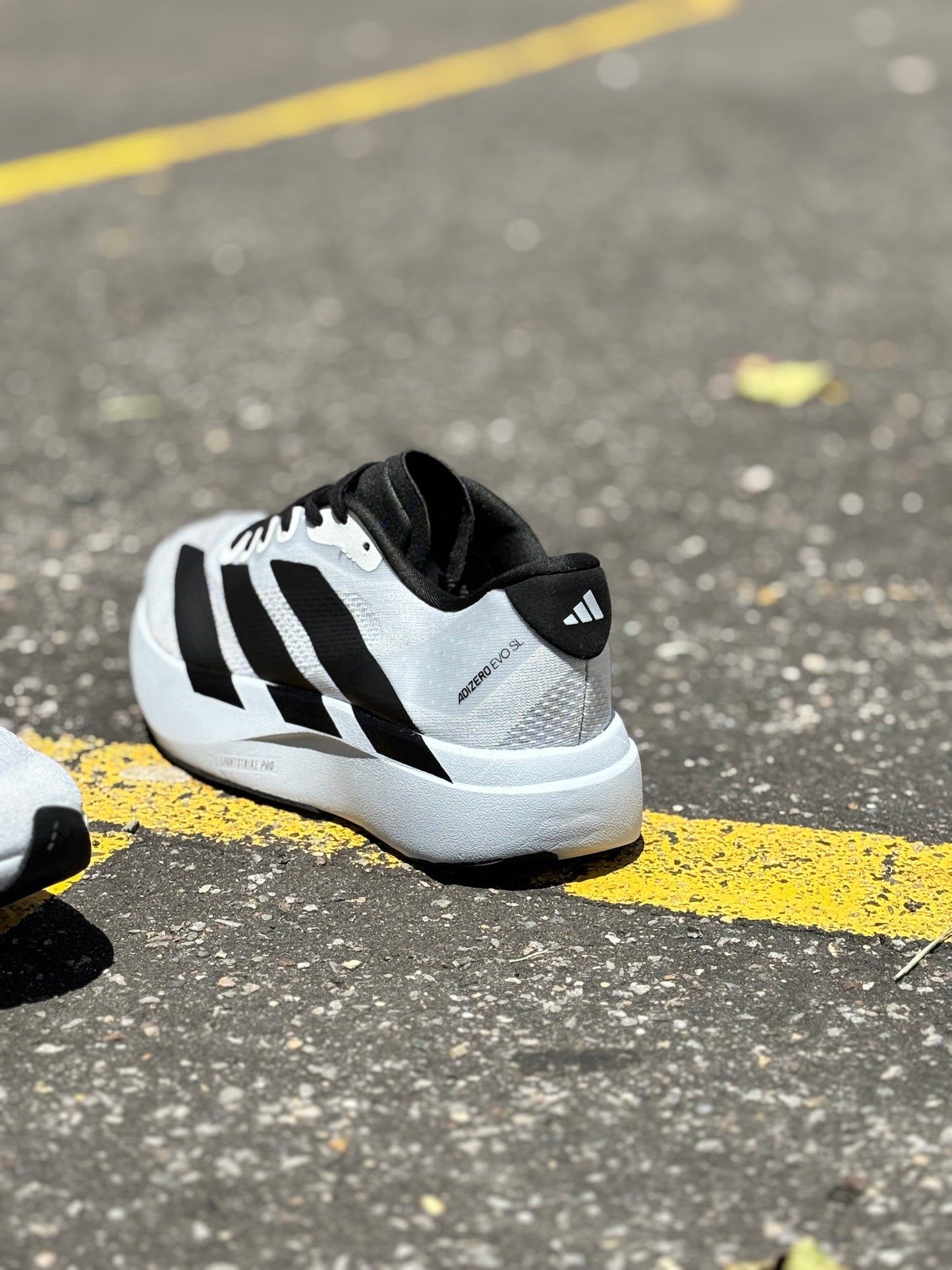 ADIDAS ADIZERO SL