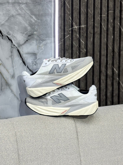 NEW BALANCE REBEL