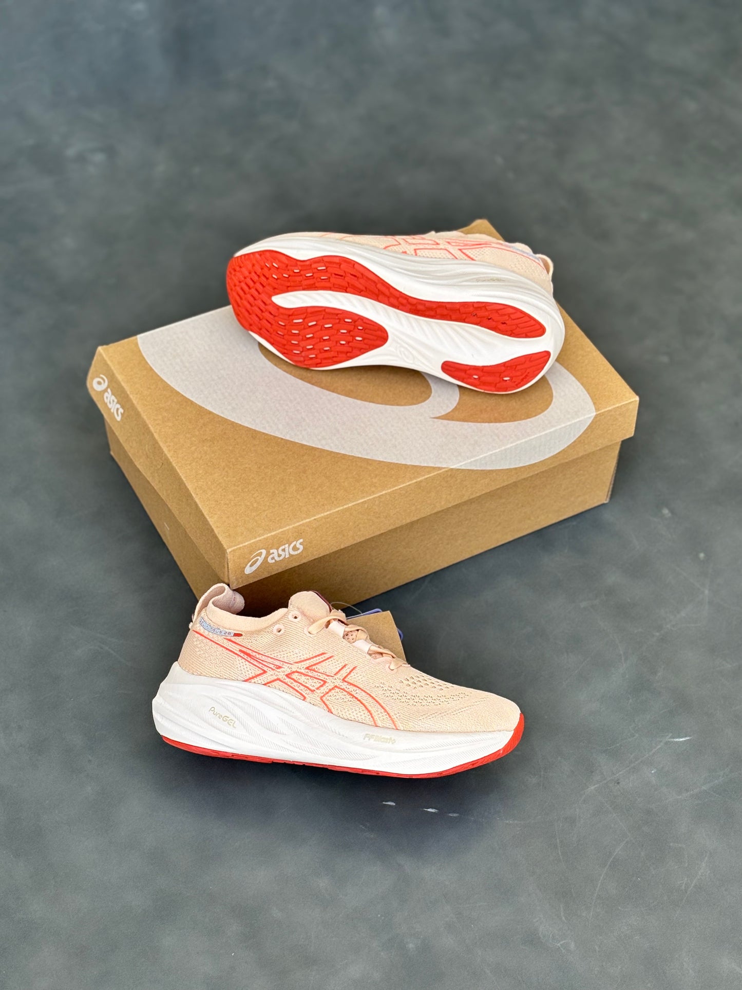 ASICS NIMBUS 27
