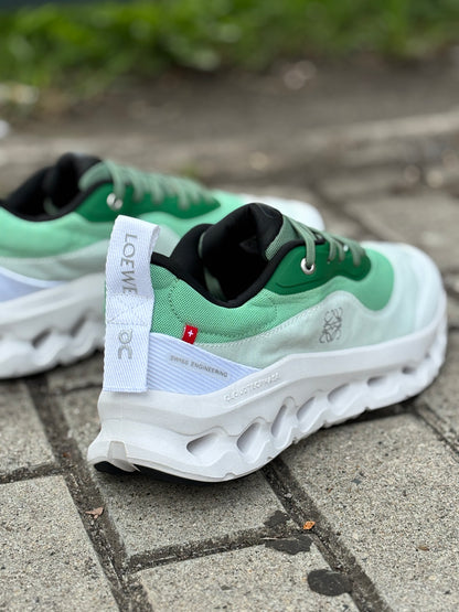 O N  C L O U D  L O E W E