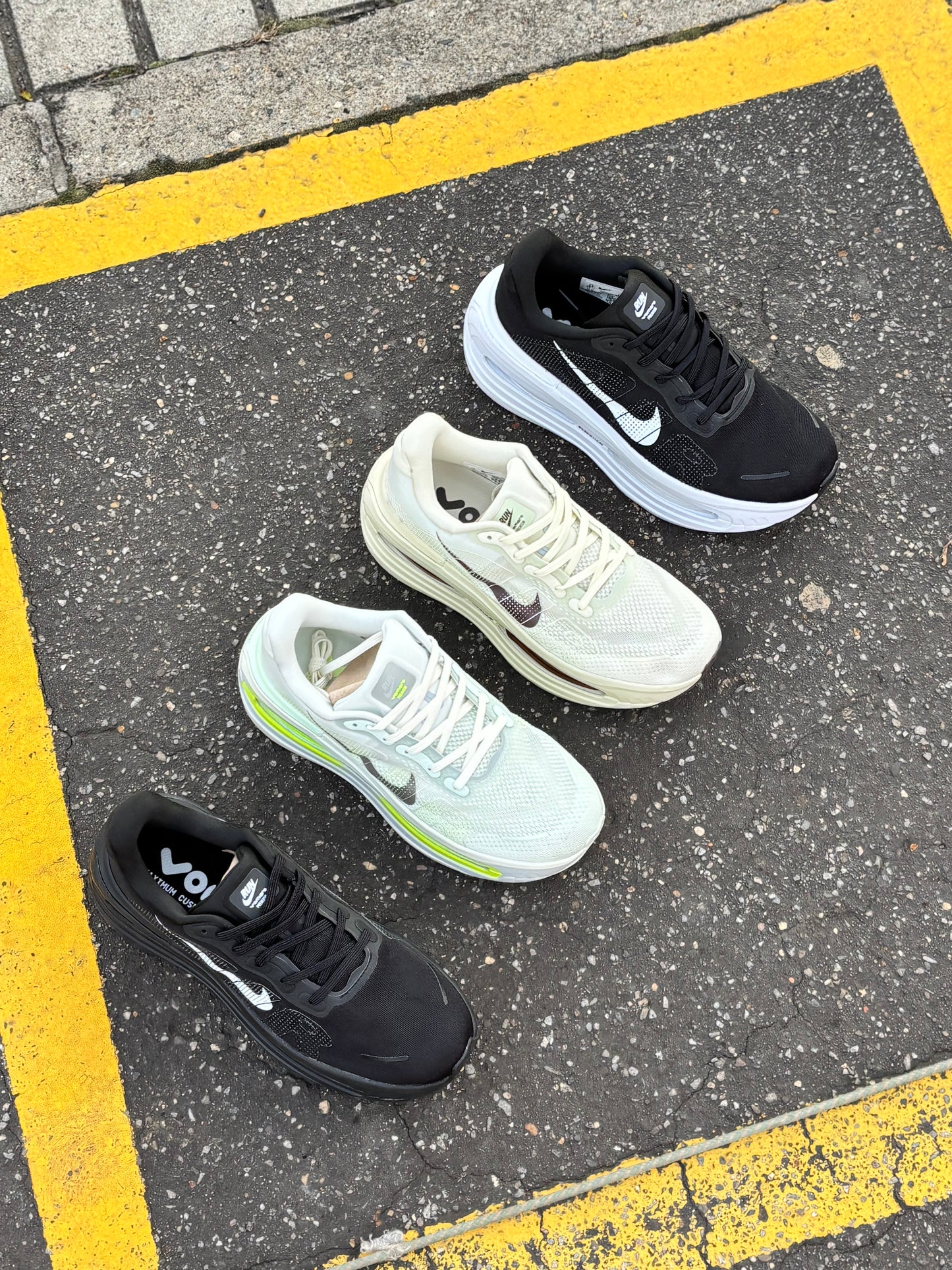 NIKE VOMERO PREMIUM