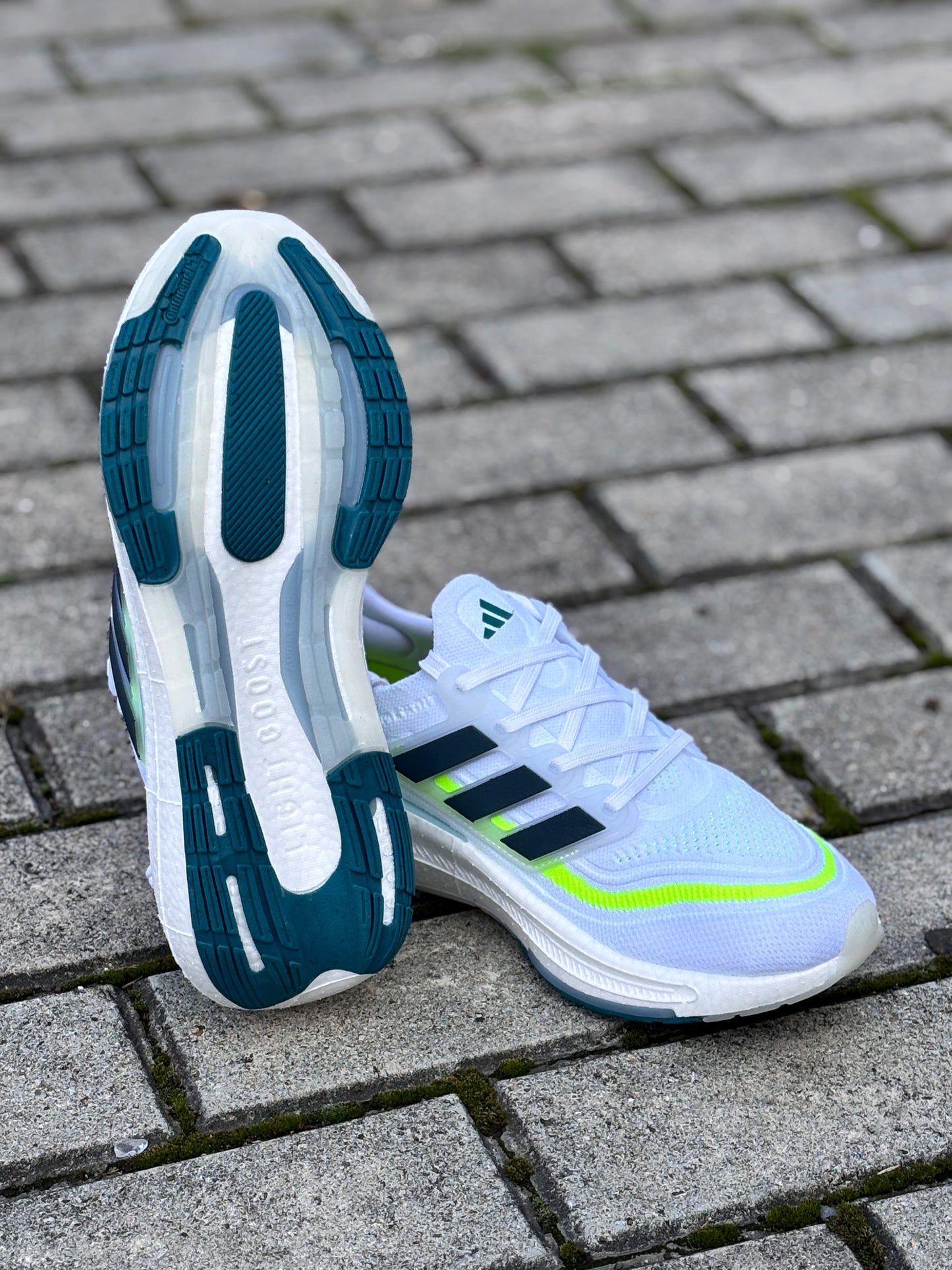 ULTRABOOST LIGHT 2023