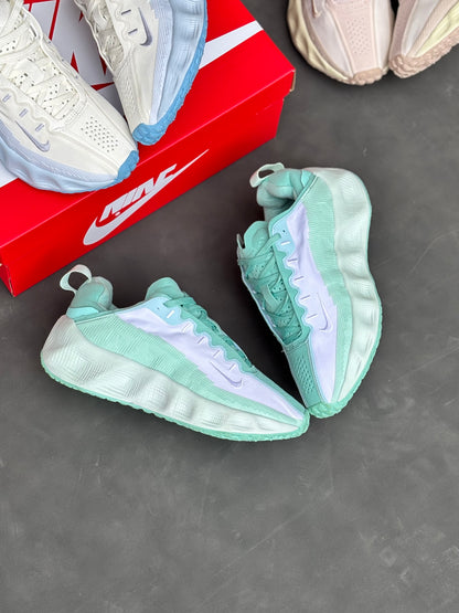 NIKE AVA ROVER