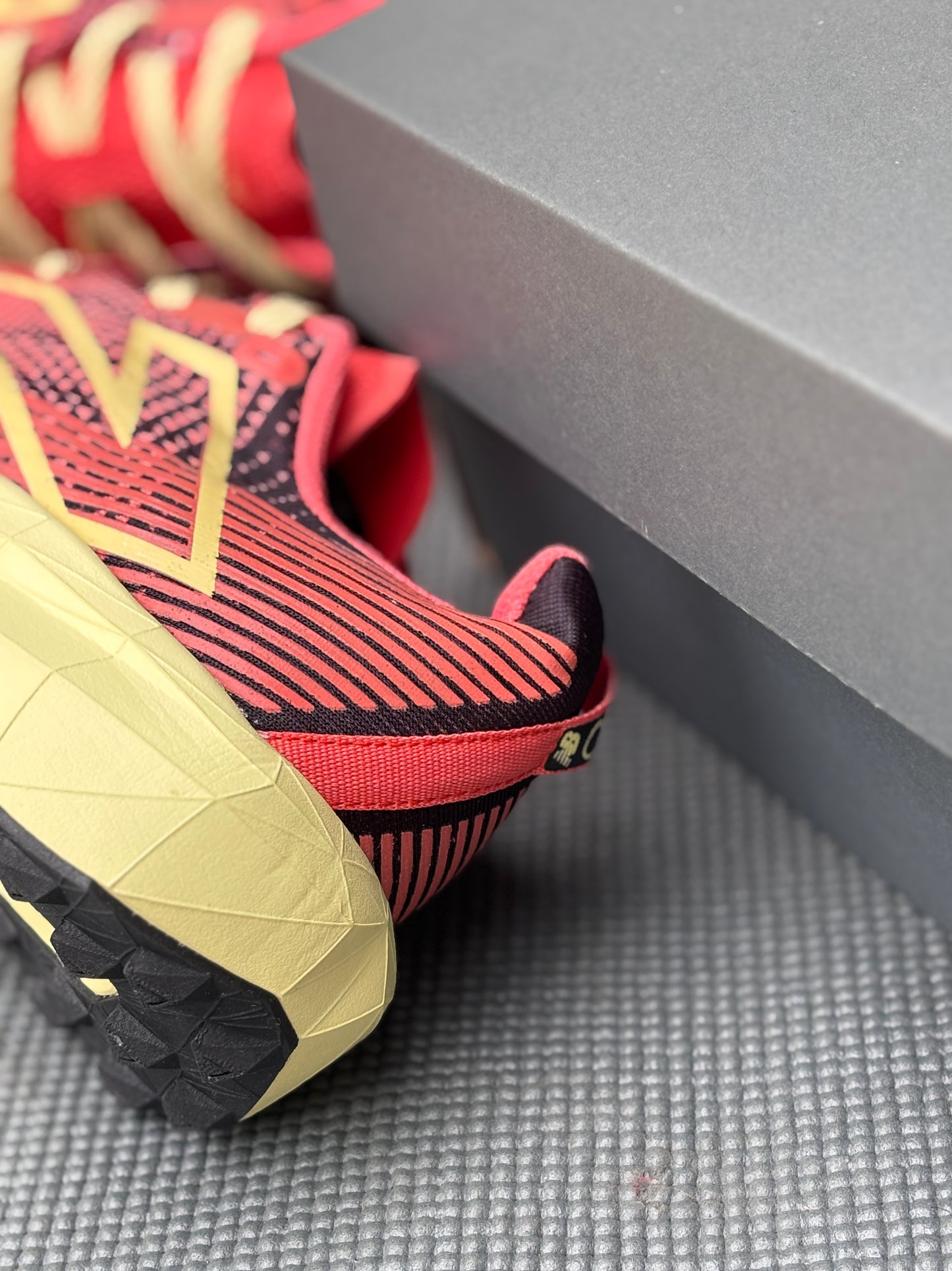 NEW BALANCE FUEL CELL