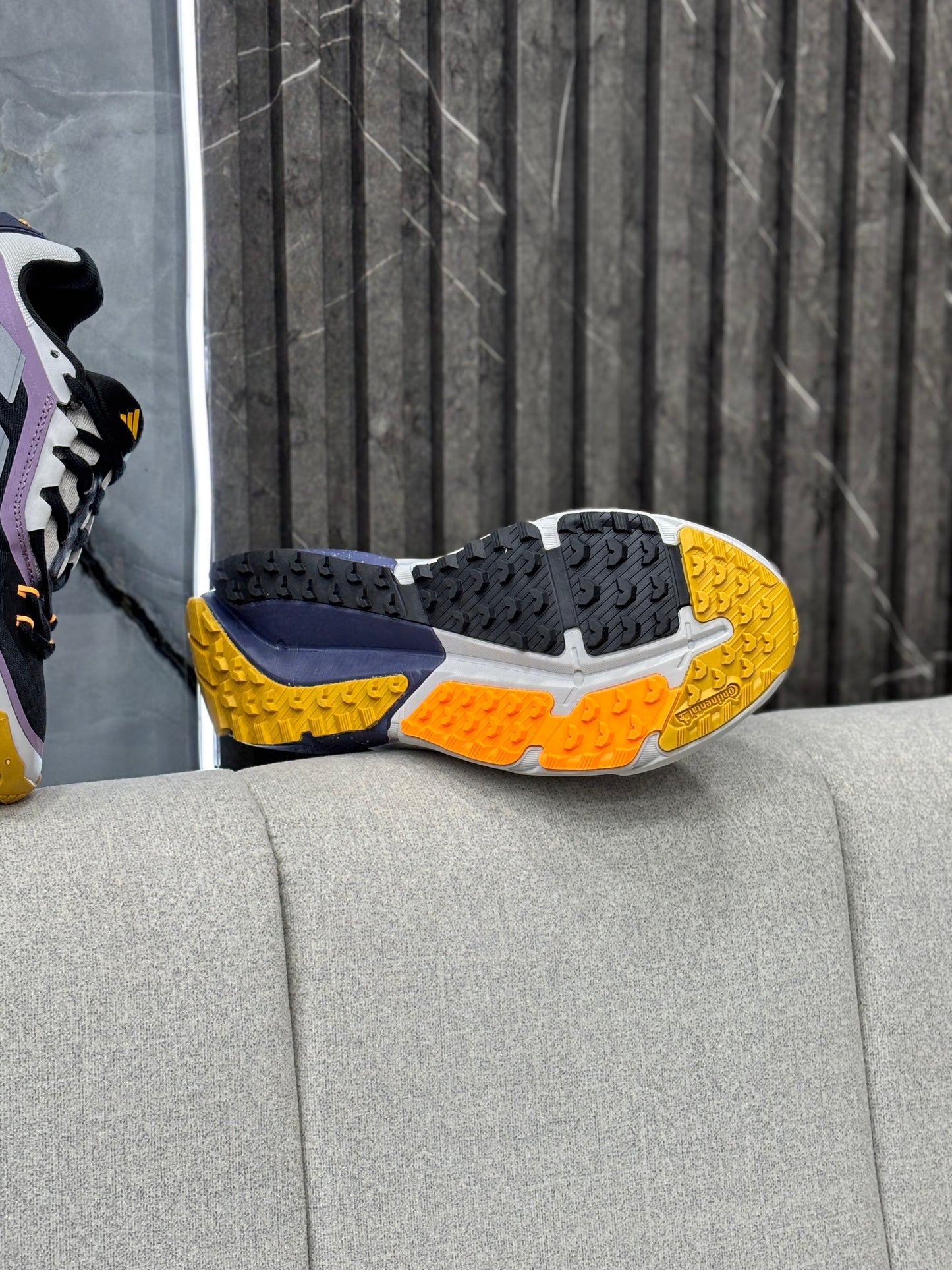 ADIDAS ADISTAR