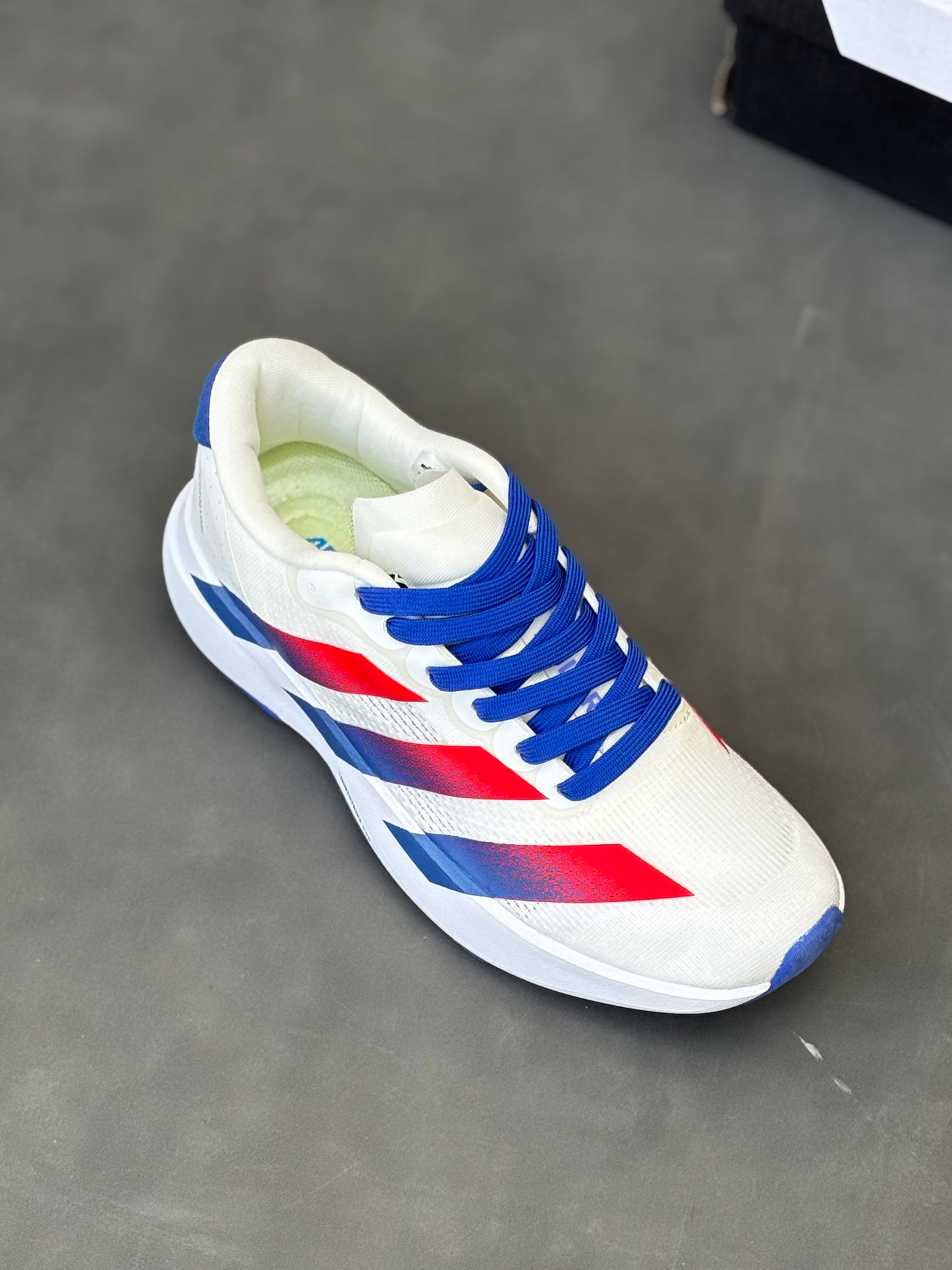 ADIDAS ADIZERO SL