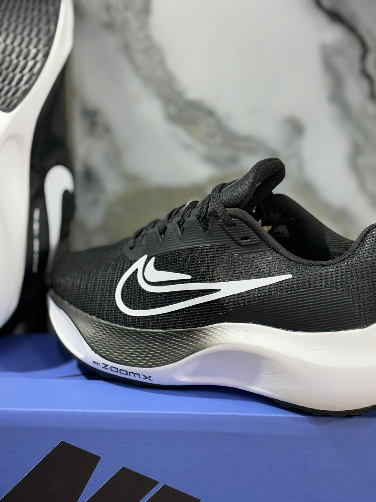NIKE FLY 5