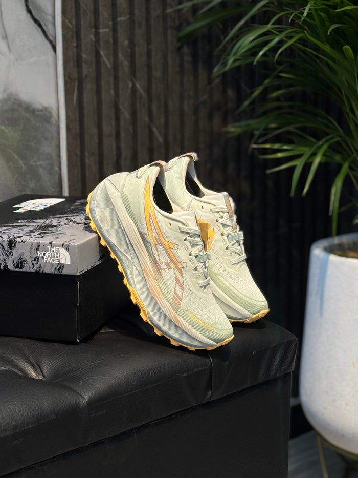 ASICS TRABUCO MAX 4