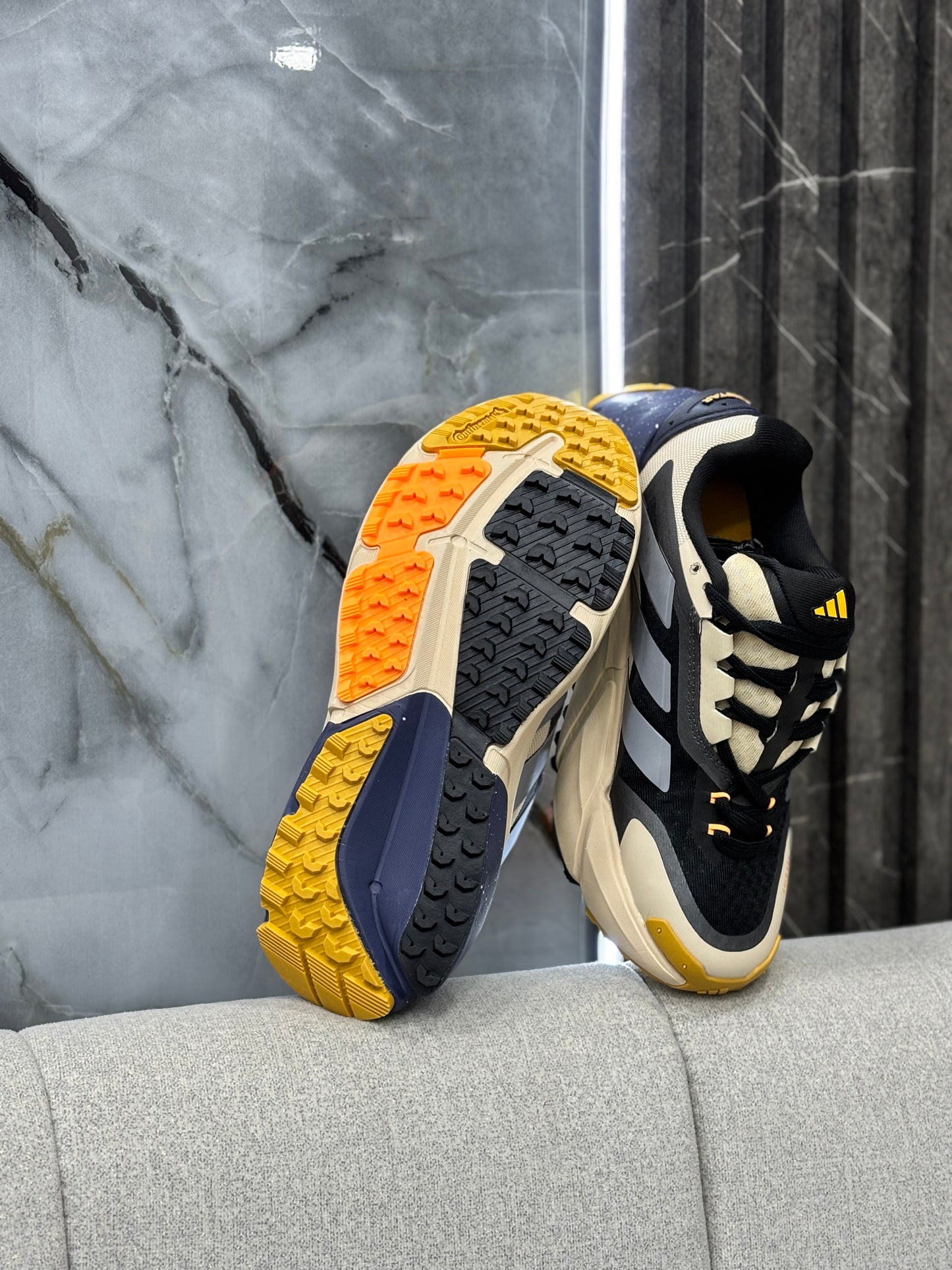 ADIDAS ADISTAR
