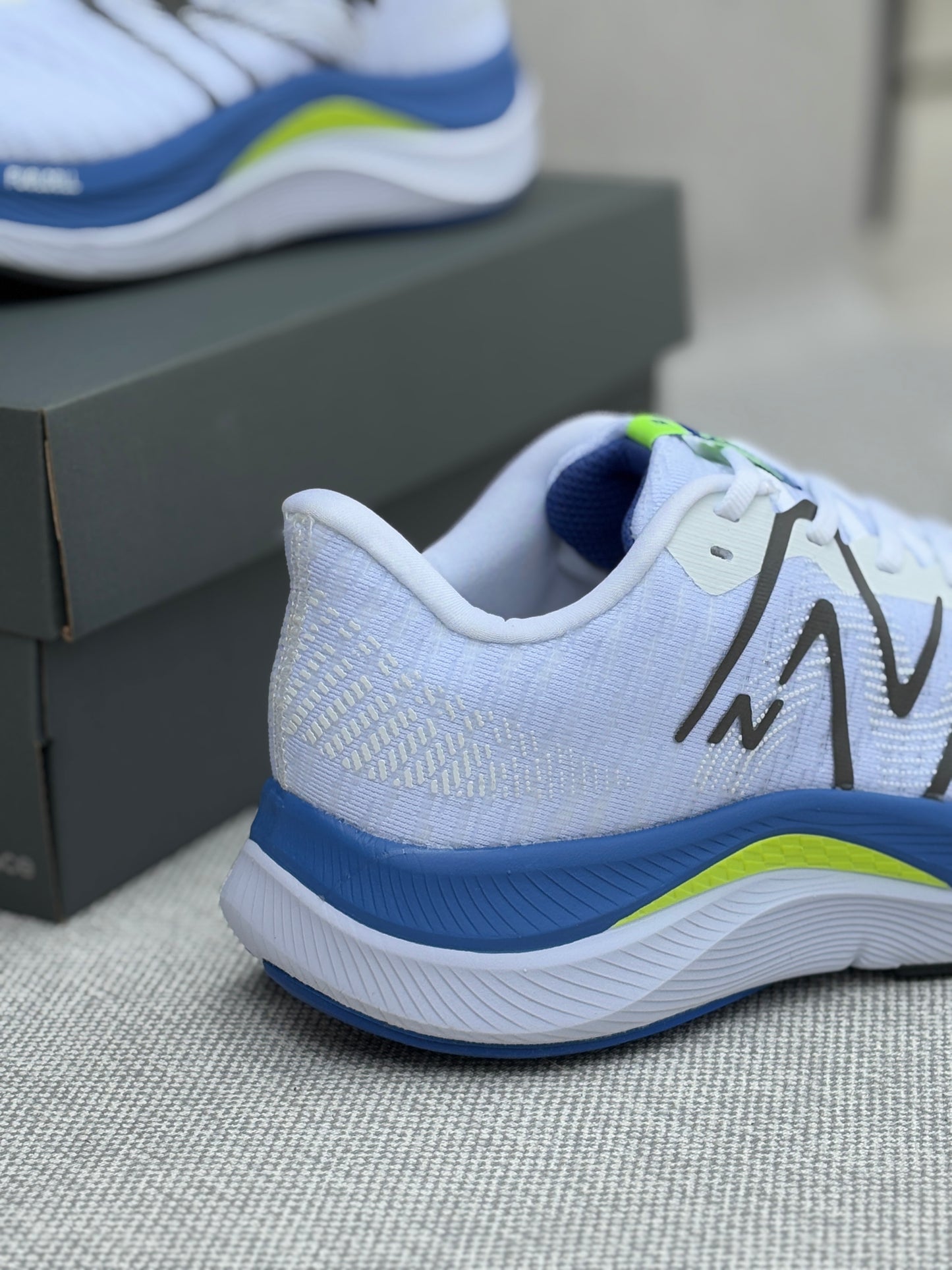 NEW BALANCE PROPEL
