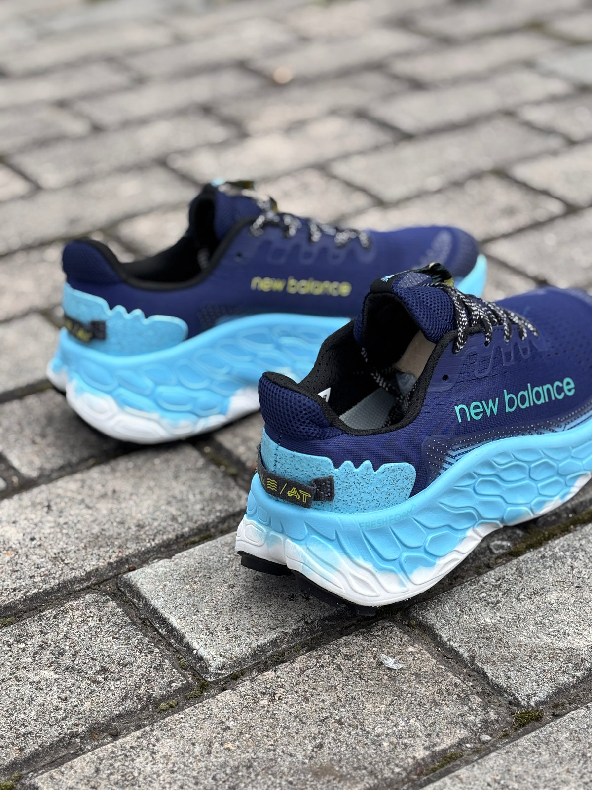 NEW BALANCE MORE