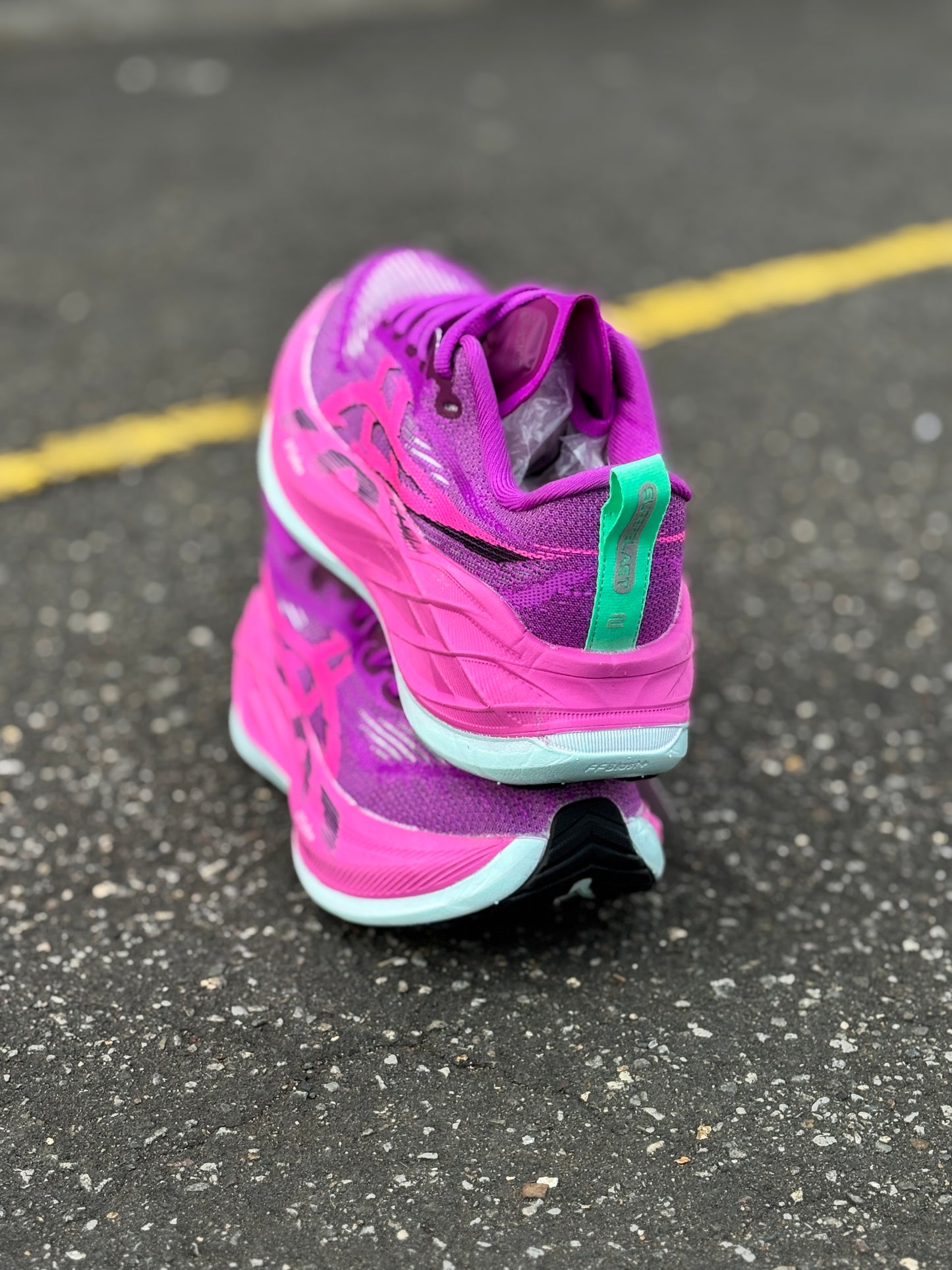 ASICS SUPERBLAST 2