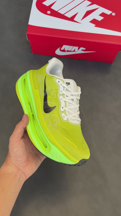 NIKE VOMERO PREMIUM